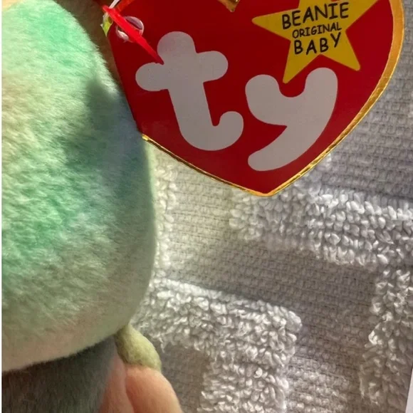 Rare TY Peace Beanie Baby Bear - 1996. Collectors item! - Picture 5 of 6
